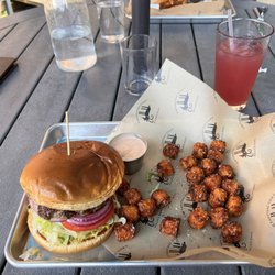 The Fainting Goat a Wine Bar