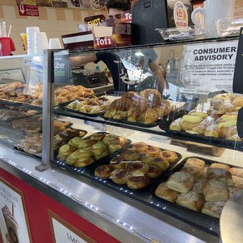 El Rey De La Medialuna - Pastries - Bakeries Near Me - Hollywood, Florida El Rey De La Medialuna - Pastries - Bakeries Near Me - Hollywood, Florida