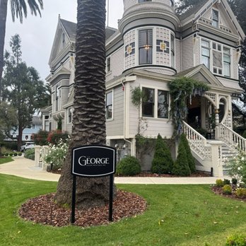 The George - Front exterior - Bed & Breakfast Near Me - Napa, California