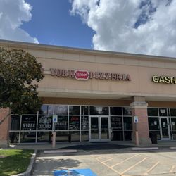 Russo's New York Pizzeria and Italian Kitchen - League City
