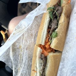 Banh Mi Nhu Y