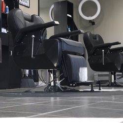 Beards & Shears Barbershop - Classic Barbershop