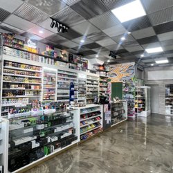 Smoke Club - Inside the store