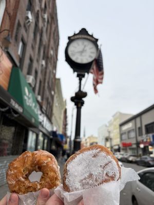 Peter Pan Donut & Pastry Shop by null