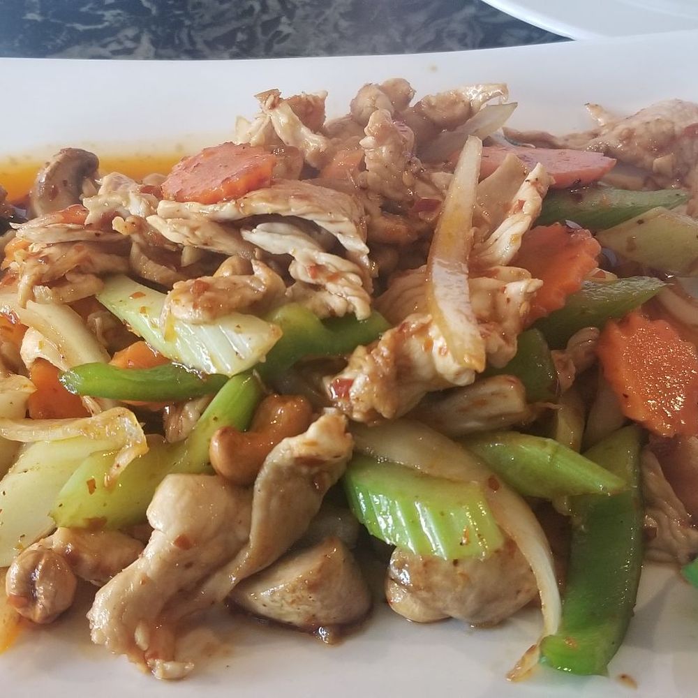 Mukilteo Thai Restaurant - Cashew chicken. Comfort food. - Thai Near Me - Mukilteo, Washington Mukilteo Thai Restaurant - Cashew chicken. Comfort food. - Thai Near Me - Mukilteo, Washington