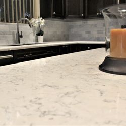 Lee's Counter Tapps Tops