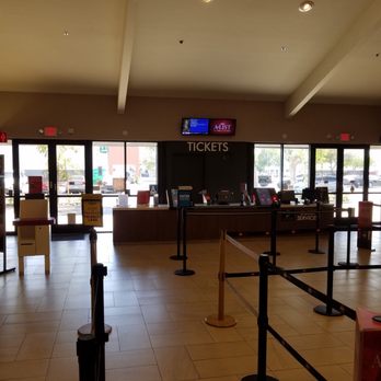AMC Bakersfield 6 - It movie - Cinema Near Me - Bakersfield, California
