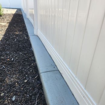 Robles Hardscape - Concrete around the vynil door - Masonry/Concrete Near Me