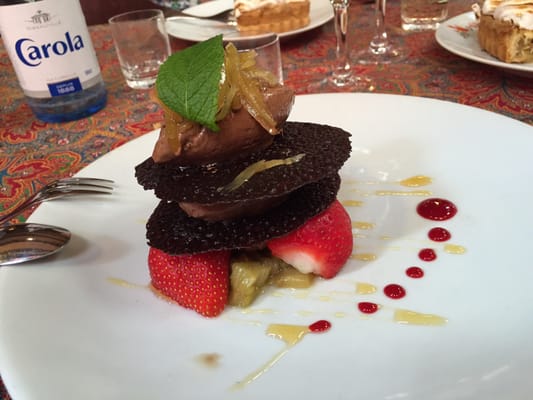 Chez Yvonne by null