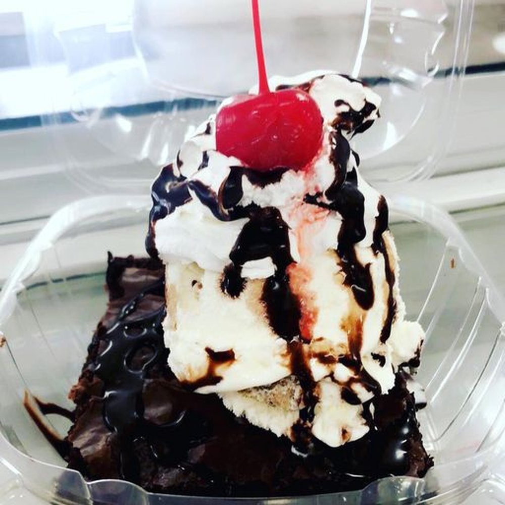 Mexican Doll Paleteria & More - brownie sundae from owners' FB page - Ice Cream & Frozen Yogurt Near Me - Bartow, Florida