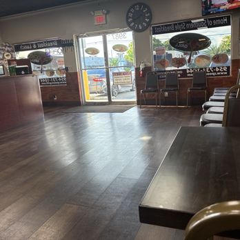 Spoon's Grill - Waiting area - Breakfast & Brunch Near Me - Fort Lauderdale, Florida Spoon's Grill - Waiting area - Breakfast & Brunch Near Me - Fort Lauderdale, Florida