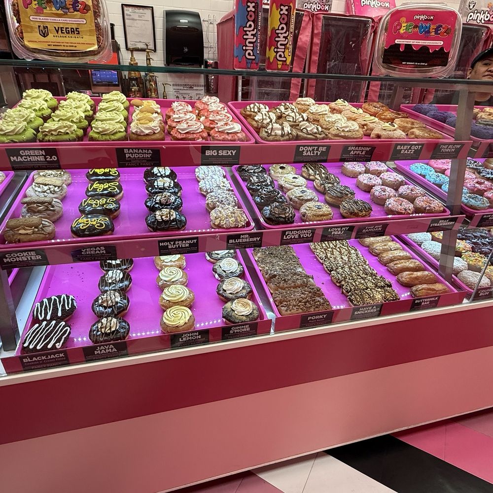 Pinkbox Doughnuts - Donut selection case - Donuts Near Me - Las Vegas, Nevada Pinkbox Doughnuts - Donut selection case - Donuts Near Me - Las Vegas, Nevada