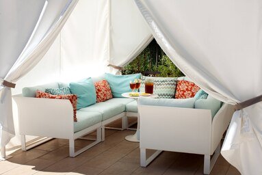 Sheraton Universal Hotel by null