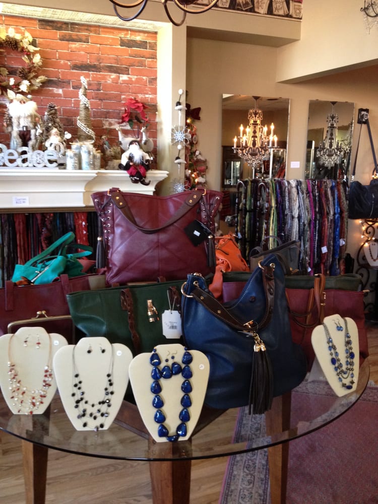 BLADES SALON & SPA Updated August 2024 4514 W 107th St, Overland Park, Kansas Nail Salons