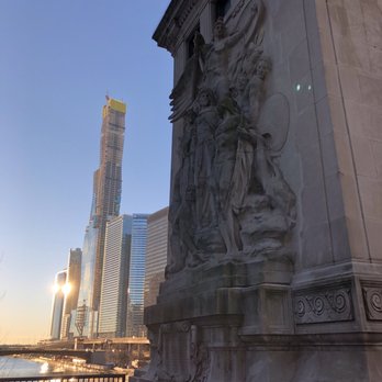 Michigan Avenue Bridge - It's a new day and Vista (Jeanne Gang) is rising - Landmarks & Historical Buildings Near Me - Chicago, Illinois Michigan Avenue Bridge - It's a new day and Vista (Jeanne Gang) is rising - Landmarks & Historical Buildings Near Me - Chicago, Illinois