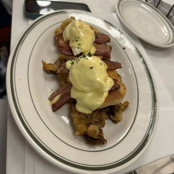 The Shed Restaurant - Mohegan Sun CT - Eggs Benedict - Comfort Food Near Me - Uncasville, Connecticut The Shed Restaurant - Mohegan Sun CT - Eggs Benedict - Comfort Food Near Me - Uncasville, Connecticut