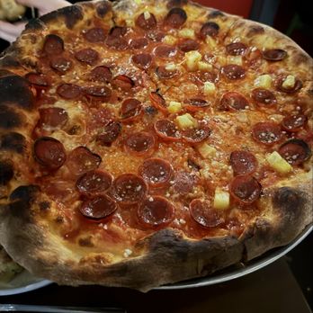 Pizzeria Pappo - Half pepperoni half pineapple - Pizza Near Me - Alameda, California