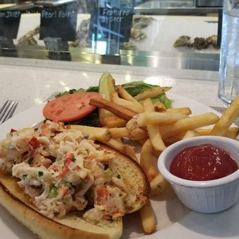 Off The Hook - Lobster roll & fries - Seafood Near Me - Warrendale, Pennsylvania Off The Hook - Lobster roll & fries - Seafood Near Me - Warrendale, Pennsylvania