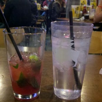 Buffalo Wild Wings - Strawberry Lemonade Mojito, YUM! - Chicken Wings Near Me - El Paso, Texas