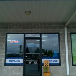 Cutting Edge Computer Solutions - Computer repair entrance