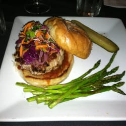 Burger Mondays Bar & Grille - Southern BBQ Burger