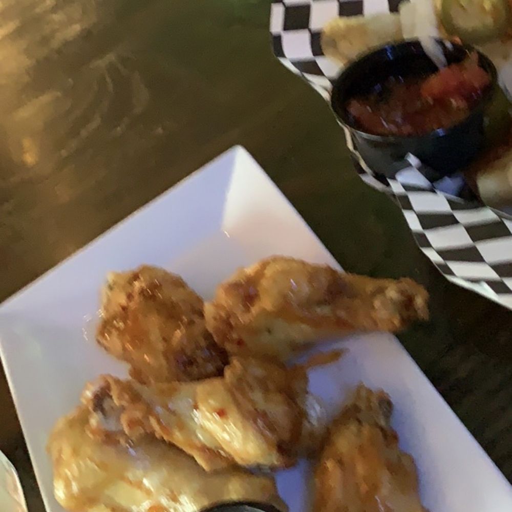 JP Edward's Grill and Bar - Firecracker Chicken Wings - American Near Me - Burnham, Pennsylvania