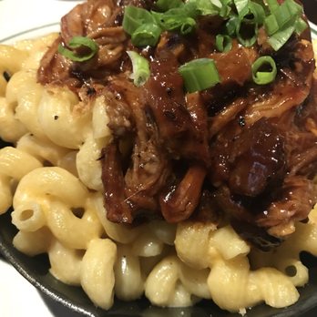 Blackfinn Ameripub - DC - 12-Hour Pork Mac-N-Cheese - Sports Bars Near Me - Washington, DC, District of Columbia