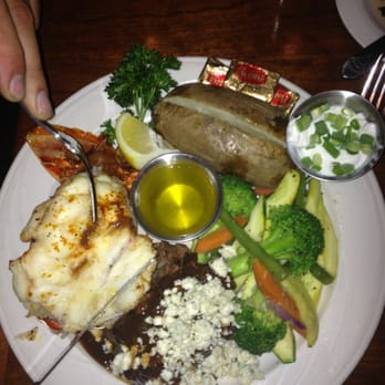 Sevys Bar and Kitchen - Bars Near Me - Aptos, California