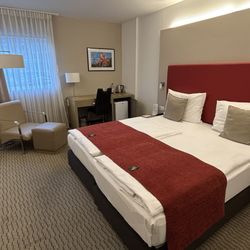 Golden Tulip Kassel Hotel Reiss - Gut dimensioniert: Doppelzimmer in der 2. Etage
