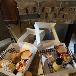 The Cottage Inn - Breakfast here is make us excited and wonder what would we get every morning!!