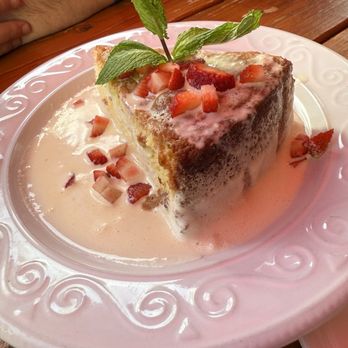 Caadxi Mezcaleria - Tres Leches dessert - Mexican Near Me - Redmond, Washington Caadxi Mezcaleria - Tres Leches dessert - Mexican Near Me - Redmond, Washington