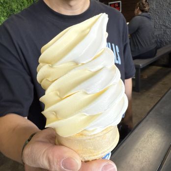 Burger & Cream - Desserts Near Me - Auburn, California Burger & Cream - Desserts Near Me - Auburn, California