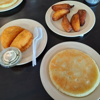 Brasa Roja - Beef and potatoes empanadas, plantains, and arepa w cheese (corn cake) - Colombian Near Me - Las Vegas, Nevada Brasa Roja - Beef and potatoes empanadas, plantains, and arepa w cheese (corn cake) - Colombian Near Me - Las Vegas, Nevada