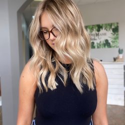 Coastal Mane Salon
