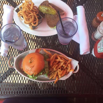 Met Back Bay - Paris style burger with some fries and a tuna melt with some onion rings for the brunch - New American Near Me - Boston, Massachusetts
