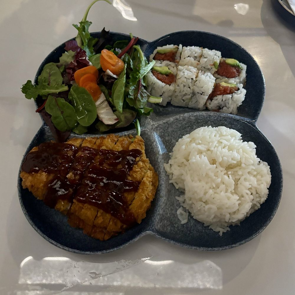 Dinner special with katsu and spicy tuna Dinner special with katsu and spicy tuna