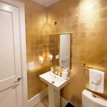 Taubert & CO - Nothing brings your powder room to life like a shimmering wallpaper. - Wallpapering Near Me Taubert & CO - Nothing brings your powder room to life like a shimmering wallpaper. - Wallpapering Near Me