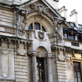 Victoria Coach Station - More 'Banker's Baroque': detail of the South Eastern and Chatham Railway building of 1908. - Public Transportation Near Me - London, XGL