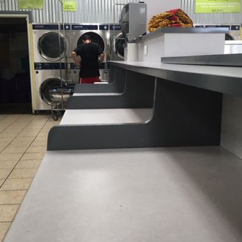 City Laundry - Folding tables. - Laundromat Near Me - Los Angeles, California City Laundry - Folding tables. - Laundromat Near Me - Los Angeles, California