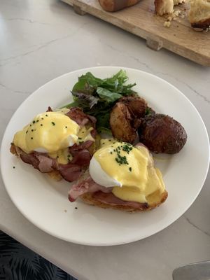 The Lynhall No. 3945 Edina by null