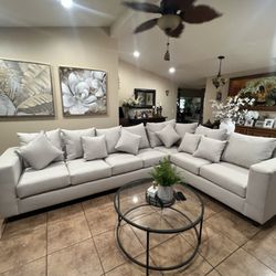 Casita Linda - Custom made sofa was perfect for our family.