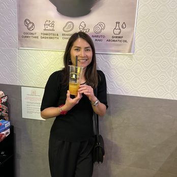 Crepeing Ramen - My friend Tuk with her Mango Boba - Ramen Near Me - Palm Desert, California