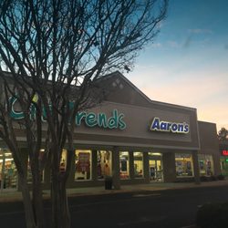 Citi Trends - Store front