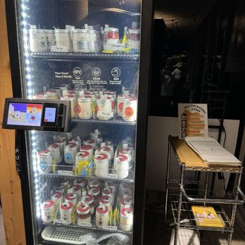 KOKONUT - Don't trust this machine. It steals your money and the door won't open lol. - Ice Cream & Frozen Yogurt Near Me - Costa Mesa, California