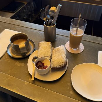 Stars - Beignets, Cappuccino, Iced Latte - Wine Bars Near Me - New York, New York Stars - Beignets, Cappuccino, Iced Latte - Wine Bars Near Me - New York, New York