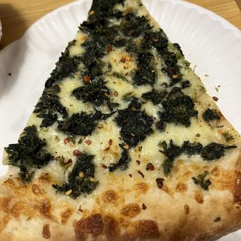 Leandro's Pizza House - Spinach whit pizza - Pizza Near Me - Upper Darby, Pennsylvania Leandro's Pizza House - Spinach whit pizza - Pizza Near Me - Upper Darby, Pennsylvania