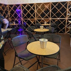 Mastroserio Winery - Inside seating