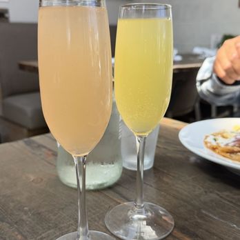 Rockefeller - Hermosa Beach - Mimosa - Gastropubs Near Me - Hermosa Beach, California Rockefeller - Hermosa Beach - Mimosa - Gastropubs Near Me - Hermosa Beach, California
