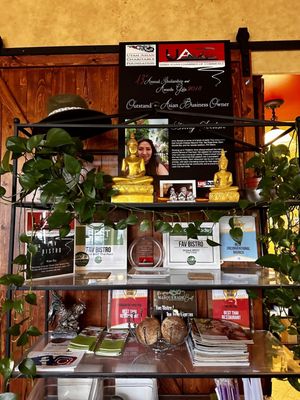 Fav Bistro by null