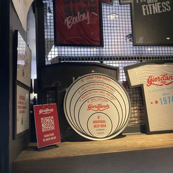 Giordano's - Pizza Near Me - Chicago, Illinois